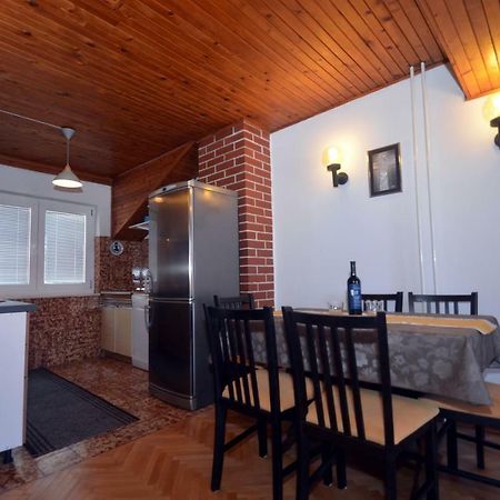 Apartment Mimica-Croatia , Omis , Center Eksteriør bilde