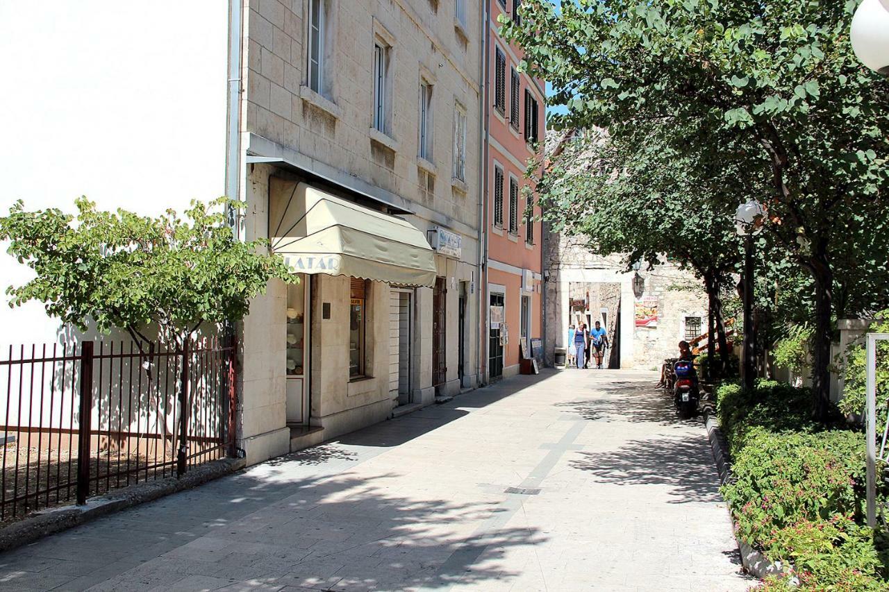 Apartment Mimica-Croatia , Omis , Center Eksteriør bilde
