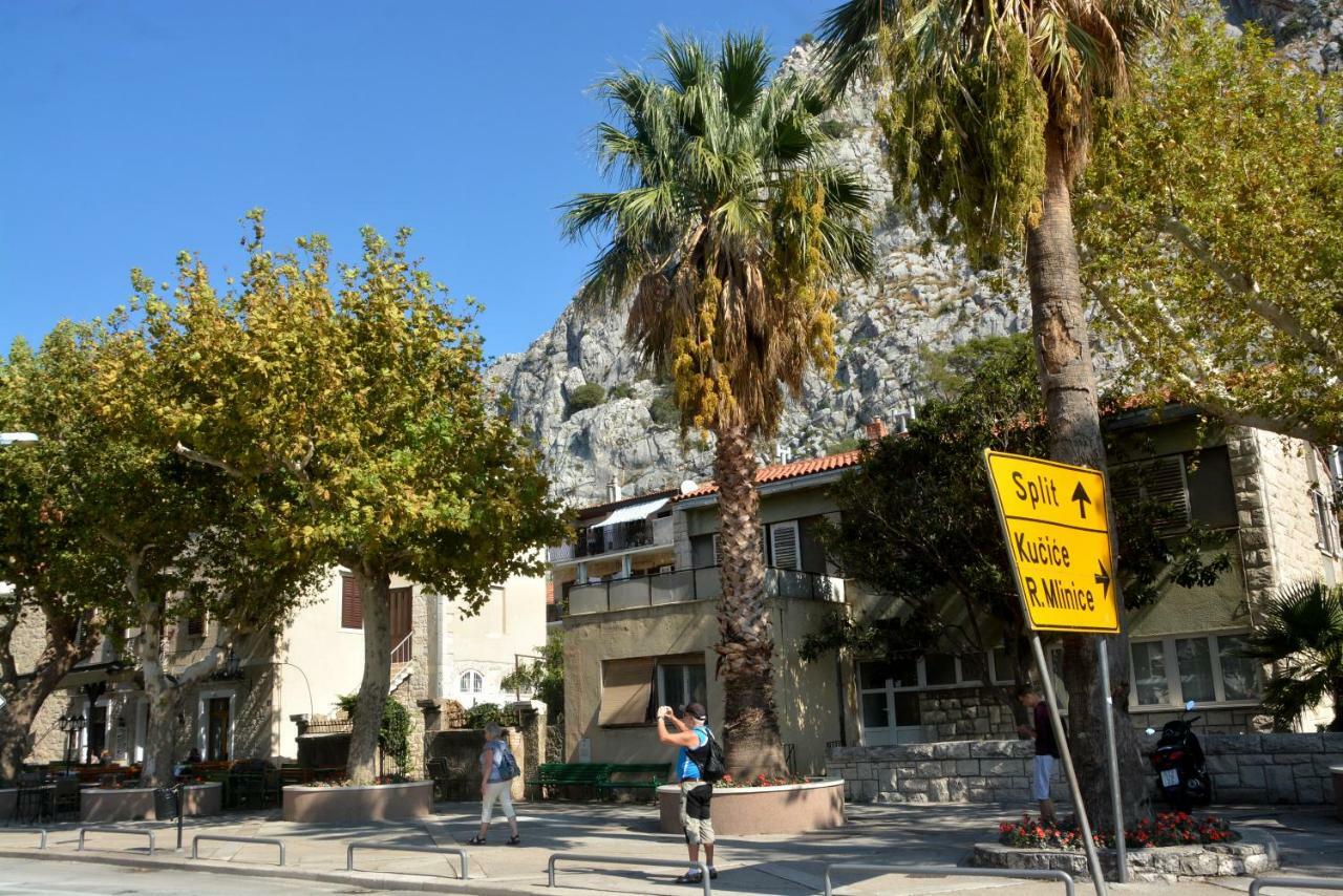 Apartment Mimica-Croatia , Omis , Center Eksteriør bilde