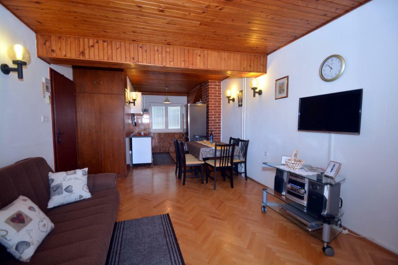 Apartment Mimica-Croatia , Omis , Center Eksteriør bilde