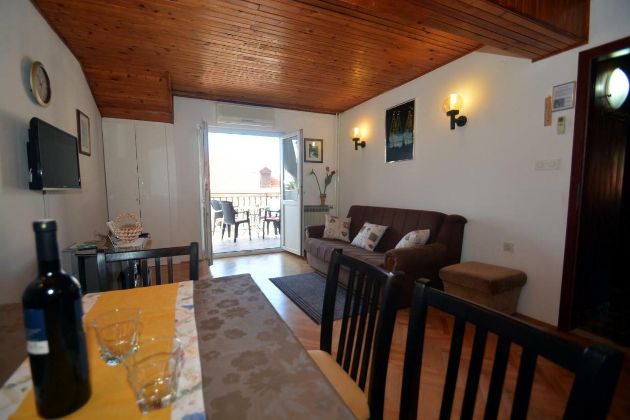 Apartment Mimica-Croatia , Omis , Center Eksteriør bilde